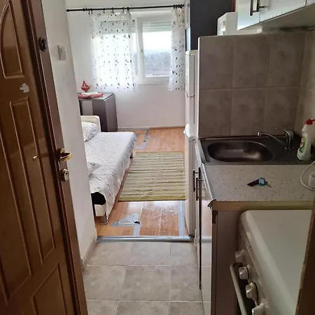Apartment Dlai Srl *